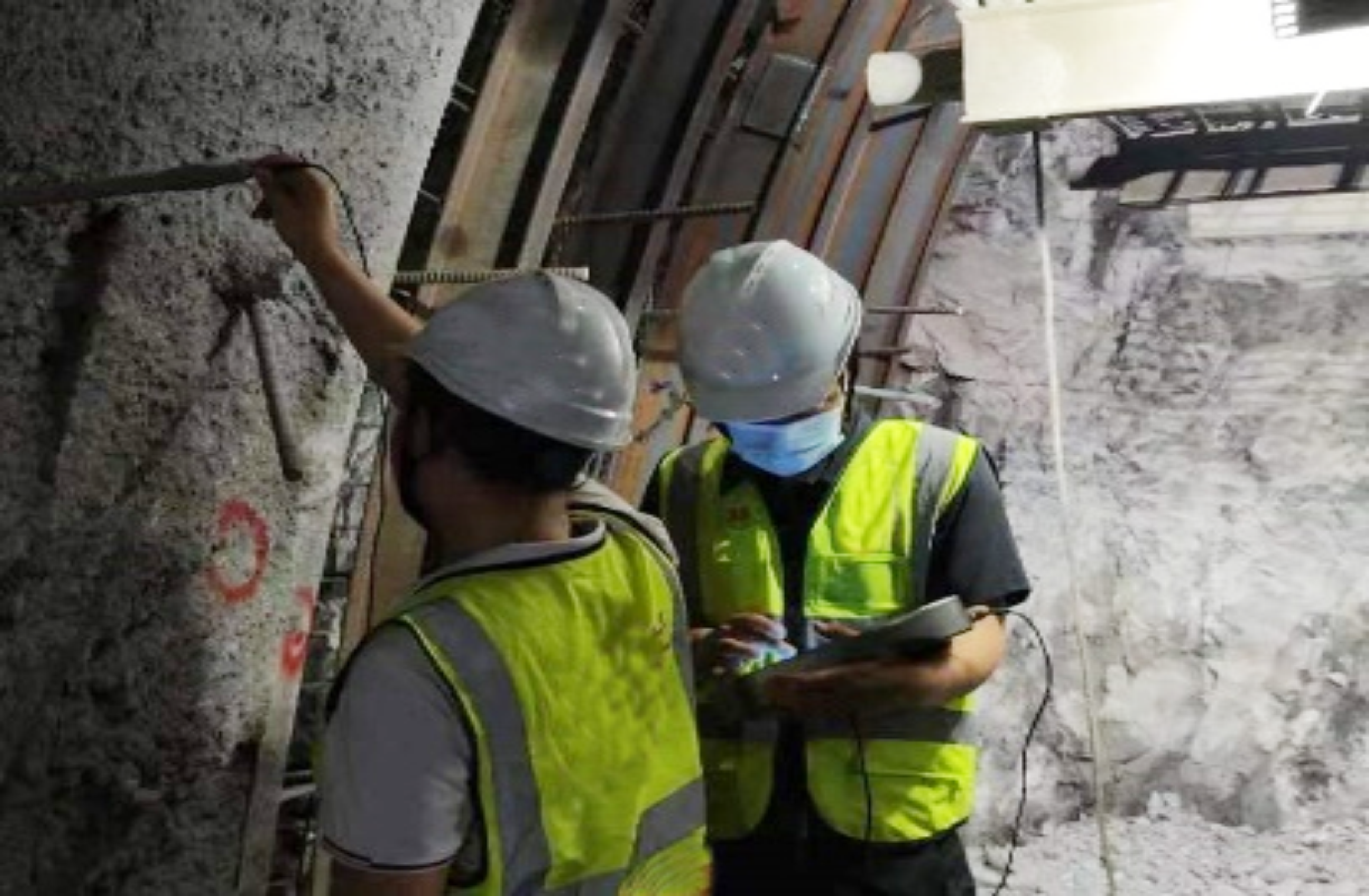 隧道锚杆长度及密实度检测技术方案